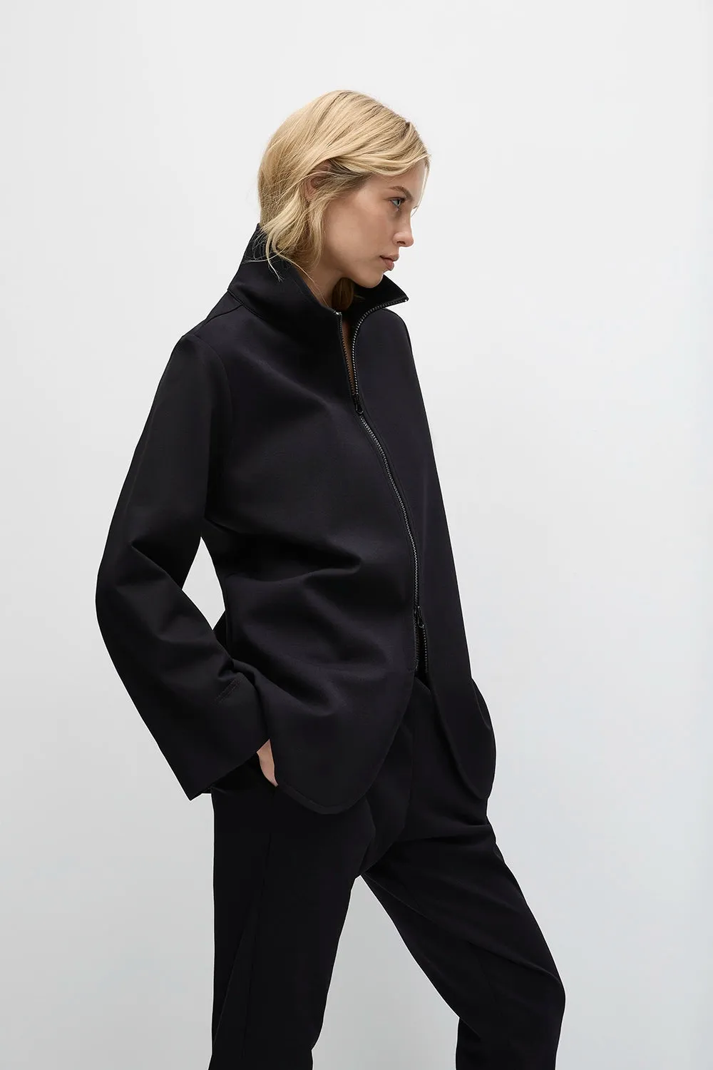 Mela Purdie Curve Bomber F095 4178