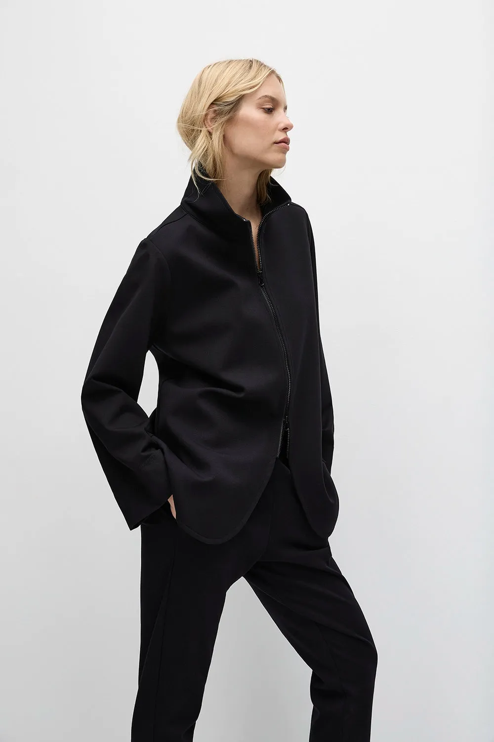 Mela Purdie Curve Bomber F095 4178