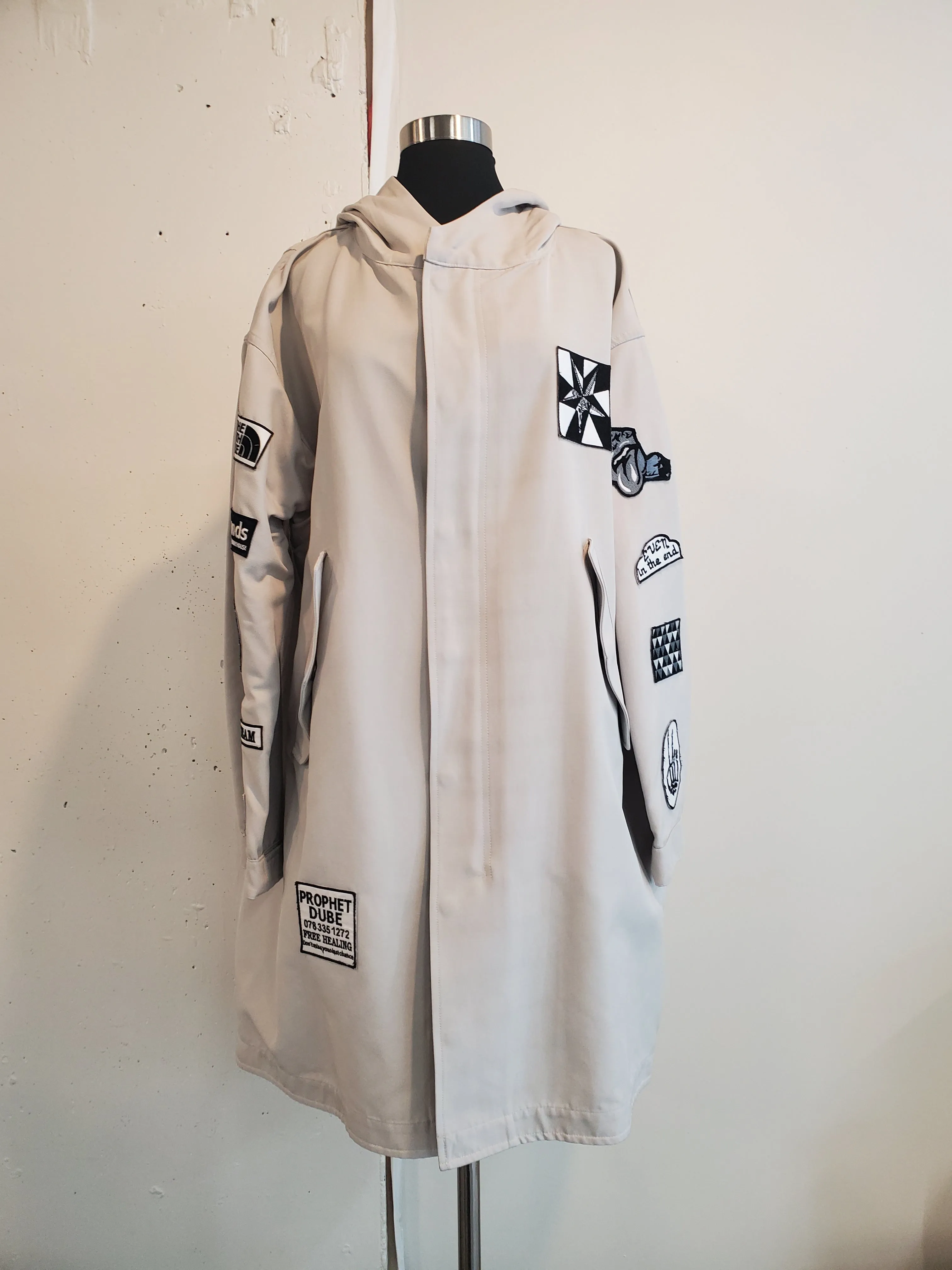 Patch Fishtail Parka - Light grey